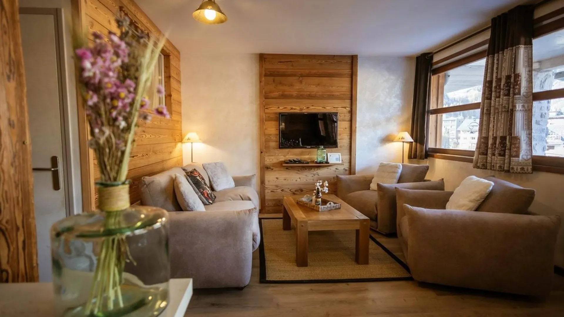 Apartment Charmant 4 Pieces Pour 8 Pers. Avec Terrasse, Proche Telecabine A Valloire - Fr-1-263-212