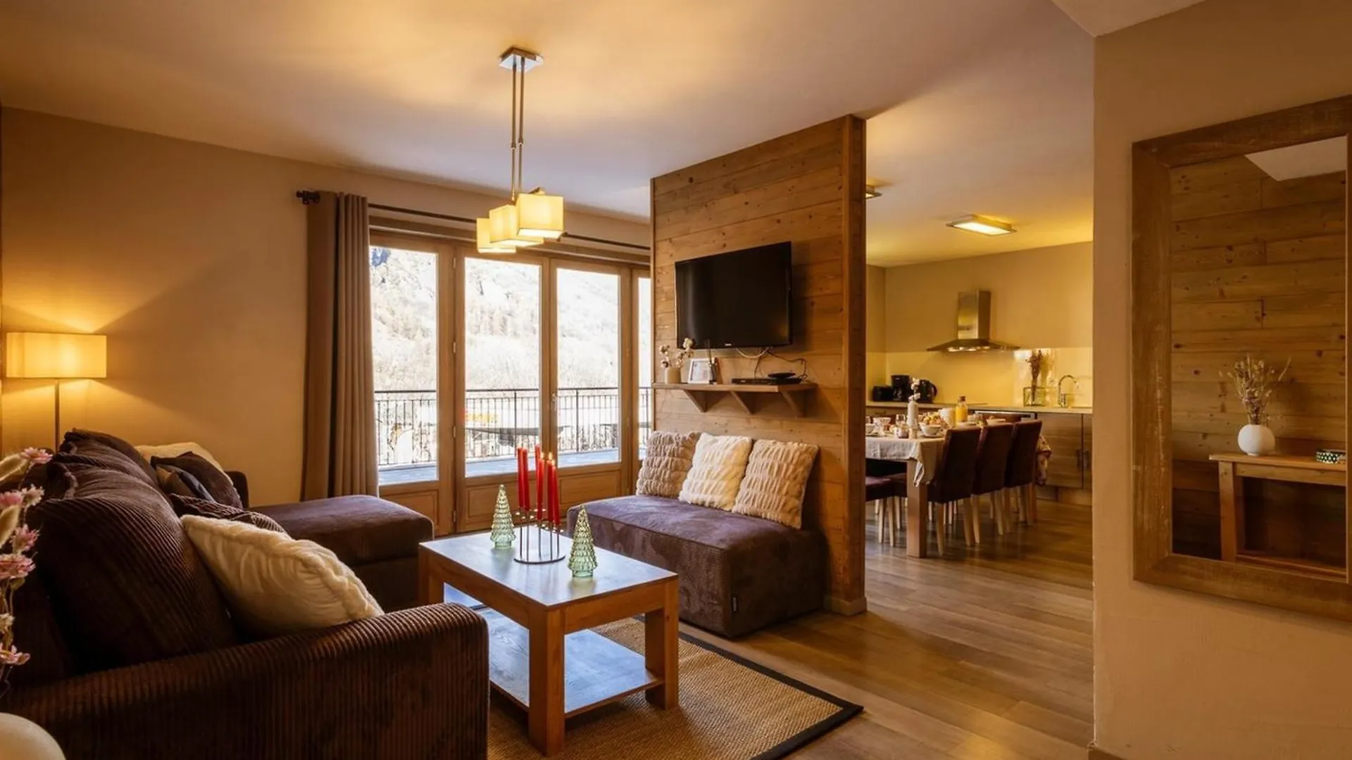Charmant 4 Pieces Pour 8 Pers. Avec Terrasse, Proche Telecabine A Valloire - Fr-1-263-212 0*,